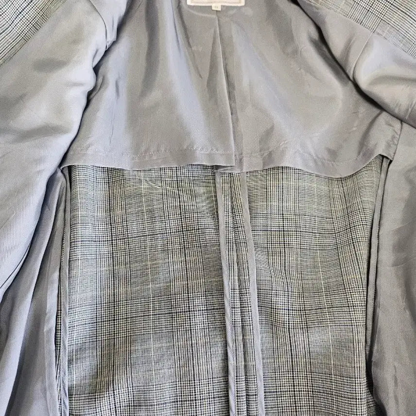 [BUNJANG] Burberry Check Double Button Wool Jacket / 버버리 체크 더블 버튼 순모 자켓 11(66)