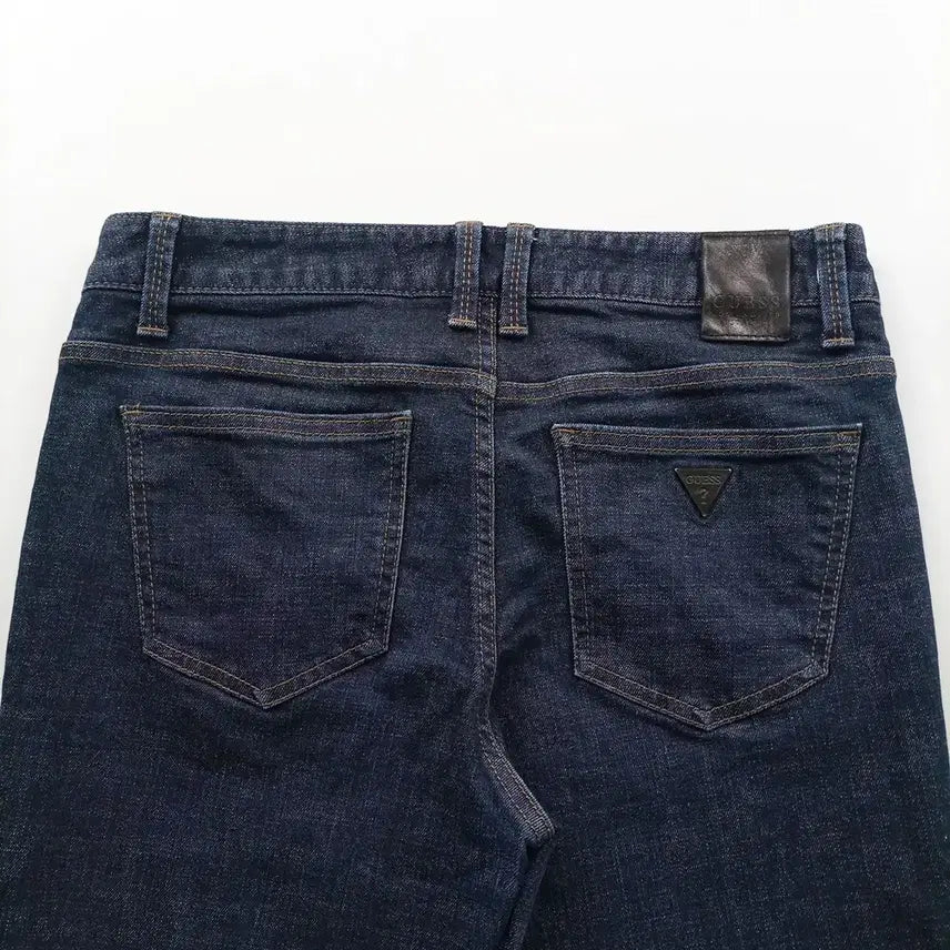 [SOLD OUT] 게스 청바지 사이즈31 테이퍼드진 진청 데님팬츠 남자 남성 B0152