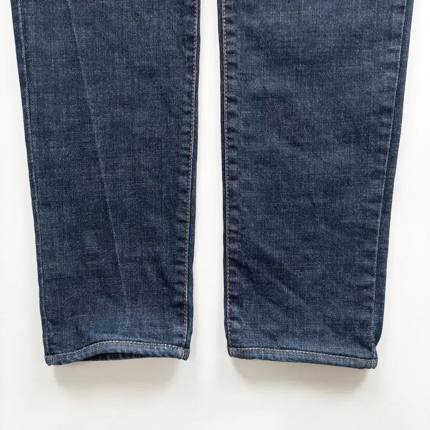 [SOLD OUT] 게스 청바지 사이즈31 테이퍼드진 진청 데님팬츠 남자 남성 B0152