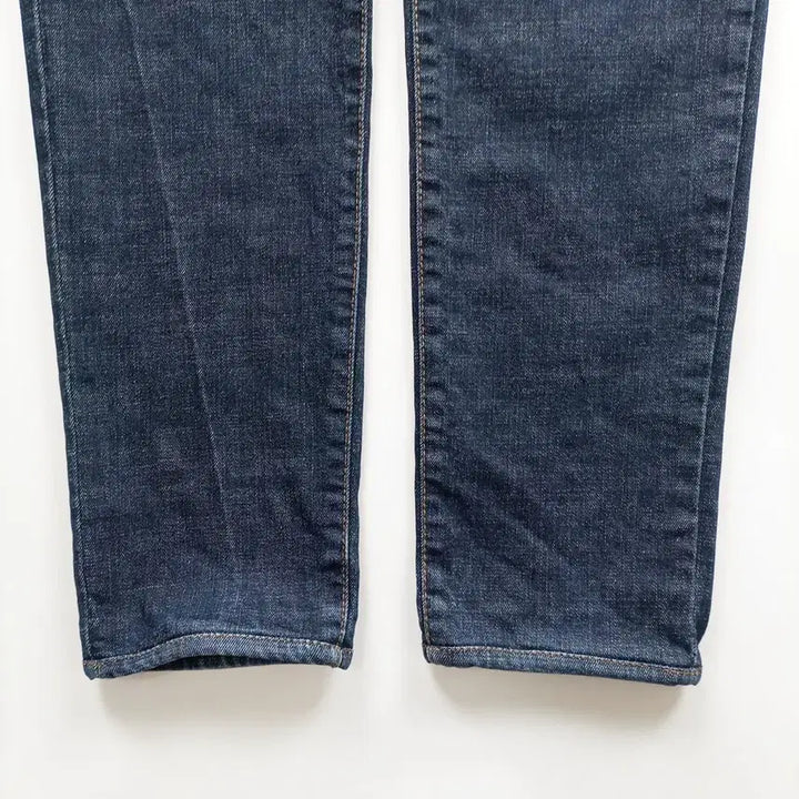[SOLD OUT] 게스 청바지 사이즈31 테이퍼드진 진청 데님팬츠 남자 남성 B0152