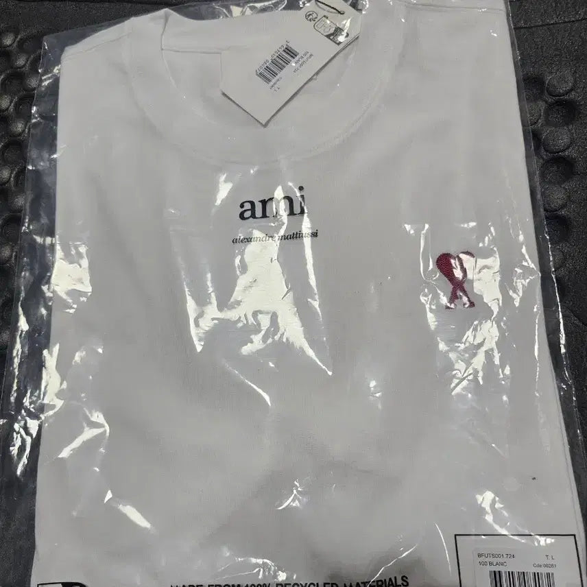 [BUNJANG] Ami Small Heart T-shirt White L / 아미 스몰 하트 반팔 티셔츠 화이트 새상품L
