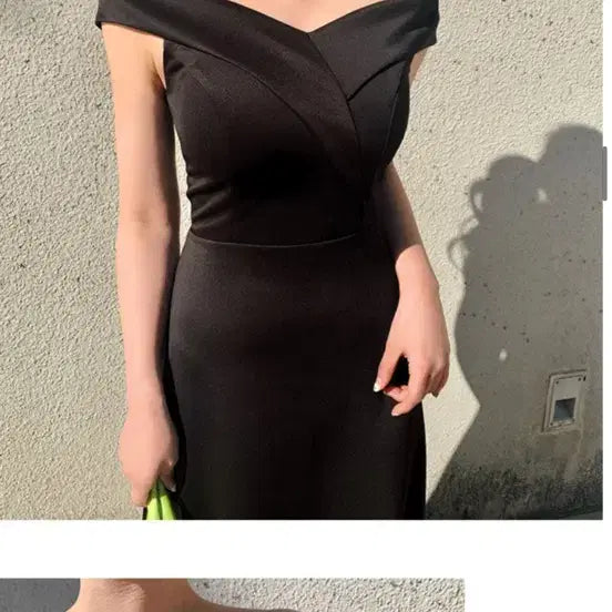 [BUNJANG] Black Off-Shoulder Wedding Dress / 블랙 오프숄더 S 웨딩촬영 셀프웨딩 2부 드레스 판매(+검은 숏 베일)
