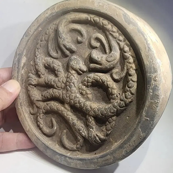 [BUNJANG] Antique Tile with Snake Relief / 뱀이 양각되어진 특이한앤틱와당