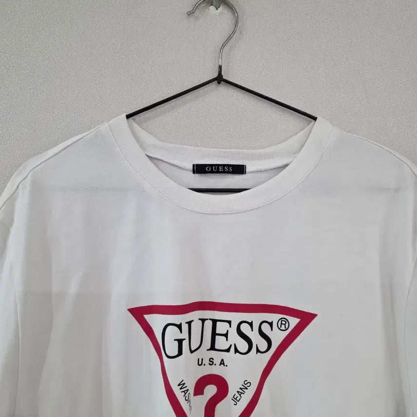 [BUNJANG] Guess Triangle Logo T-shirt White 2XL / 게스 삼각 로고 반팔 티셔츠 화이트 2XL