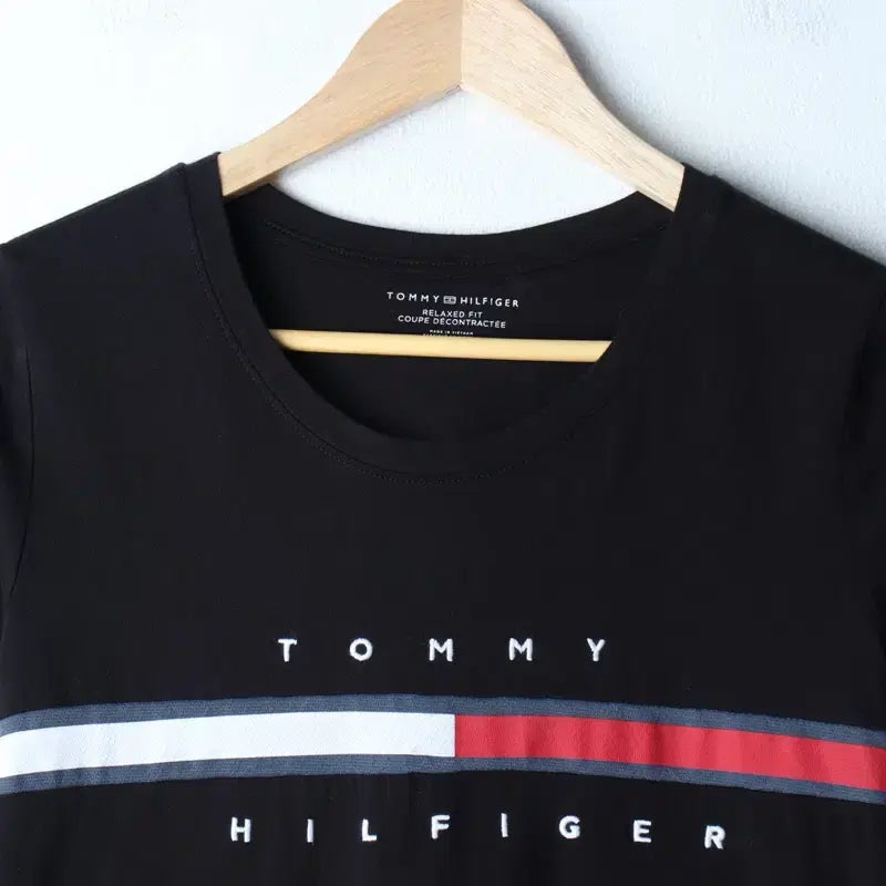 [BUNJANG] Tommy Hilfiger Big Logo T-shirt / W(S-M) 타미힐피거 반팔 티셔츠 빅로고 블랙 올드스쿨-185F4