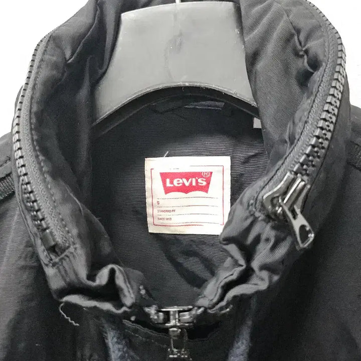 [SOLD OUT] 리바이스 블랙 야상 자켓  90  S