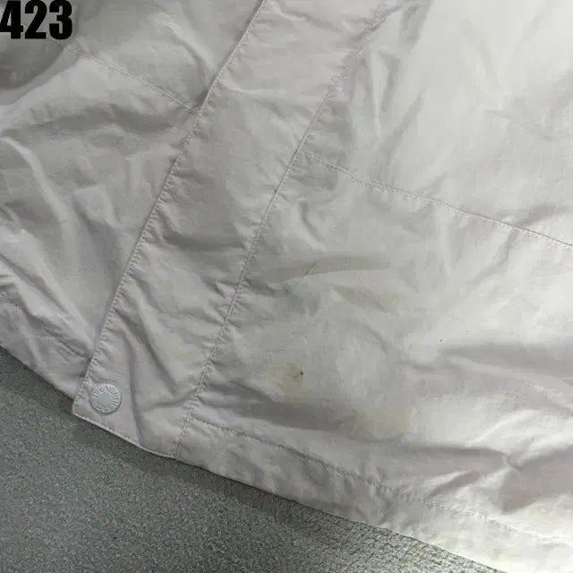 [BUNJANG] The North Face Windbreaker White Hooded Jacket L / 노스페이스 바람막이 화이트 신형 후드 자켓 L