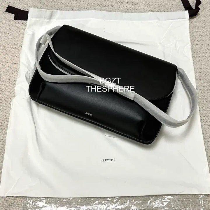 [BUNJANG] RECTO Vintage Flap Bag Large Black / 렉토 빈티지 플랩백 라지 블랙