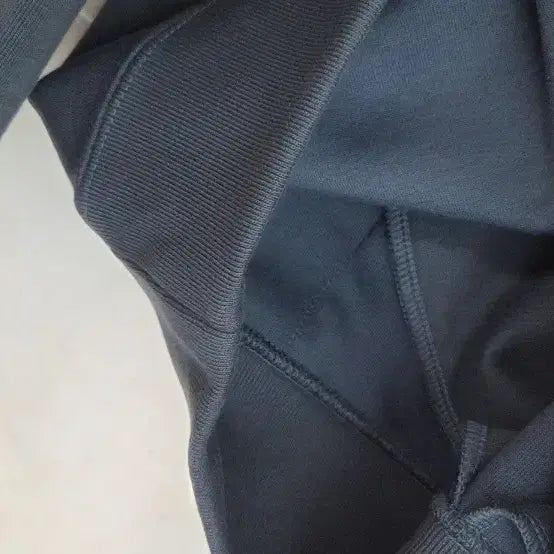 [BUNJANG] Uniqlo Hoodie Dark Green L Size / 유니클로 후드티 다크그린 L사이즈 새제품정가구매보관새제품100사이즈
