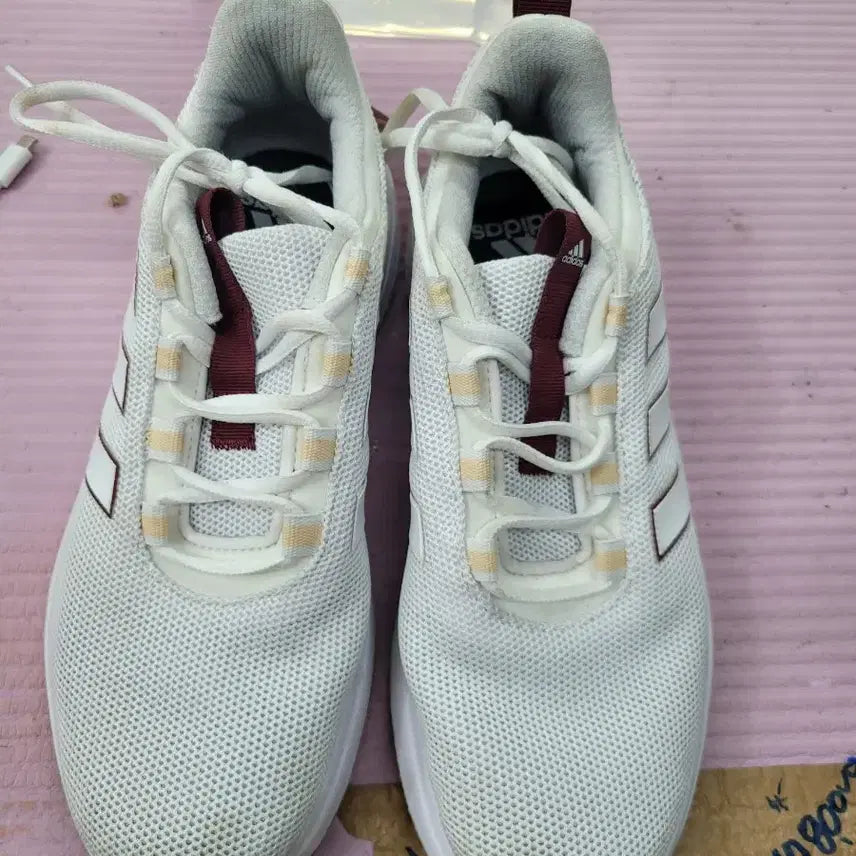[BUNJANG] Adidas White Sneakers / 아디다스 흰색 운동화