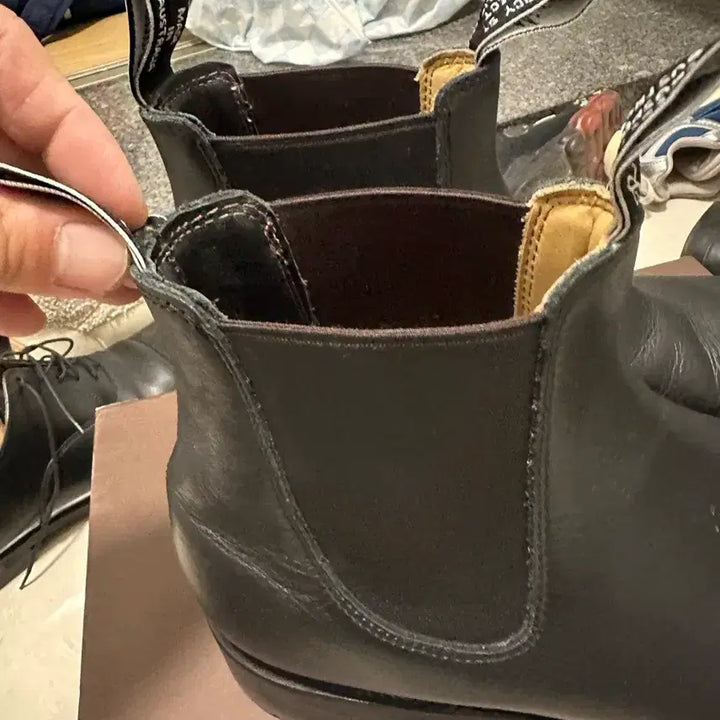 [SOLD OUT] R.M.Williams 첼시 부츠 블랙 8.5E