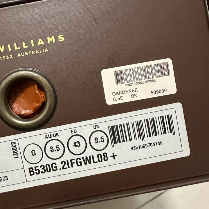 [SOLD OUT] R.M.Williams 첼시 부츠 블랙 8.5E