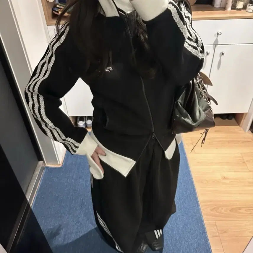 [BUNJANG] Subculture Wing Embroidery Zip-up Jersey / 서브컬처 날개 자수 집업 져지