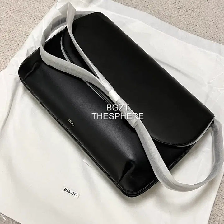 [BUNJANG] RECTO Vintage Flap Bag Medium Black / 렉토 빈티지 플랩백 미디움 블랙