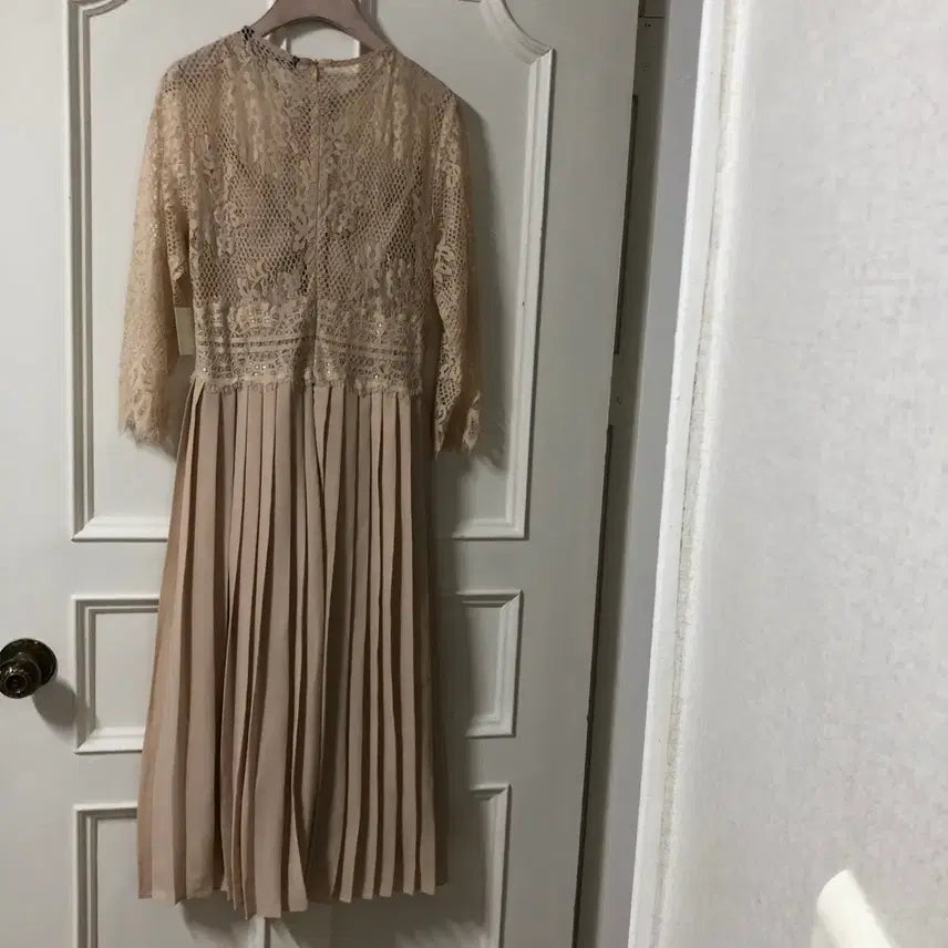 [BUNJANG] Zara Lace See-Through Pleated Long Dress / 새옷) Zara 자라 레이스 시스루 플리츠 롱 원피스 하객룩 결혼식