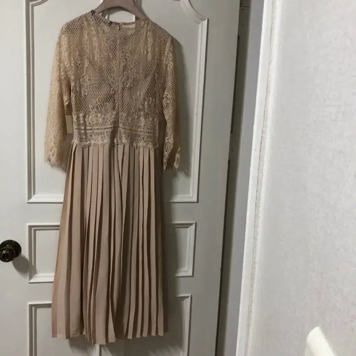 [BUNJANG] Zara Lace See-Through Pleated Long Dress / 새옷) Zara 자라 레이스 시스루 플리츠 롱 원피스 하객룩 결혼식