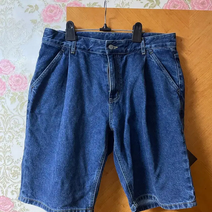 [SOLD OUT] 유니폼브릿지 반바지 L