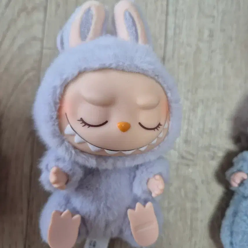 [BUNJANG] POP MART Labubu Doll / 팝마트 라부부 인형