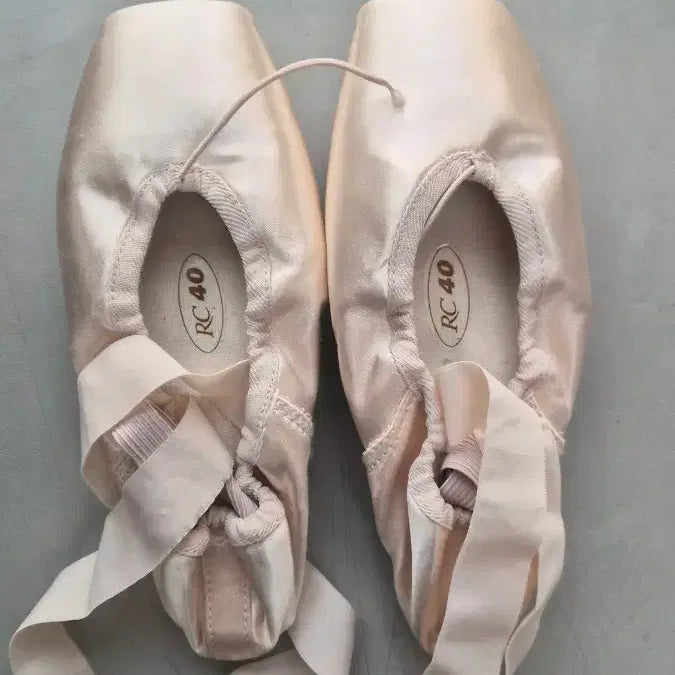 [BUNJANG] RC 40 240 Soft Ballet Pointe Shoes / RC 40 240 w1 soft 발레 토슈즈 알클래스