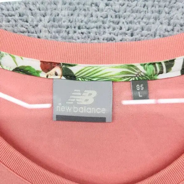 [BUNJANG] New Balance Floral Printed Light Pink T-shirt / 뉴발란스 프린팅 라이트 핑크 반팔티 95(L)