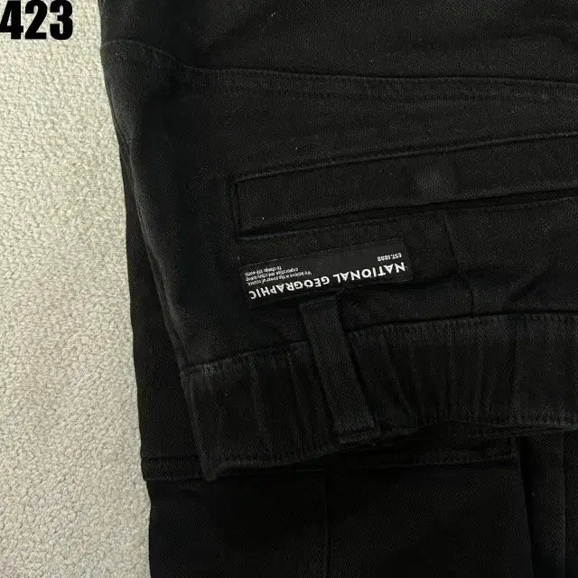 [SOLD OUT] 내셔널지오그래픽 블랙 카고 조거팬츠 m