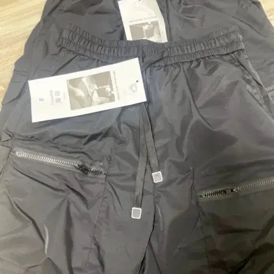 [BUNJANG] Unisex Shorts (1+1) / 1+1 남여공용 반바지