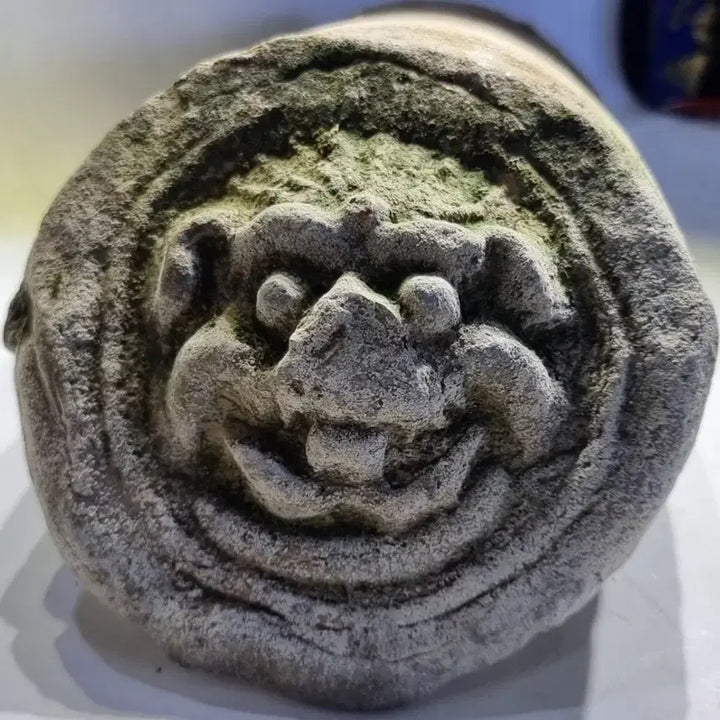 [BUNJANG] Antique Korean Demon Face Roof Tile / 귀면와당