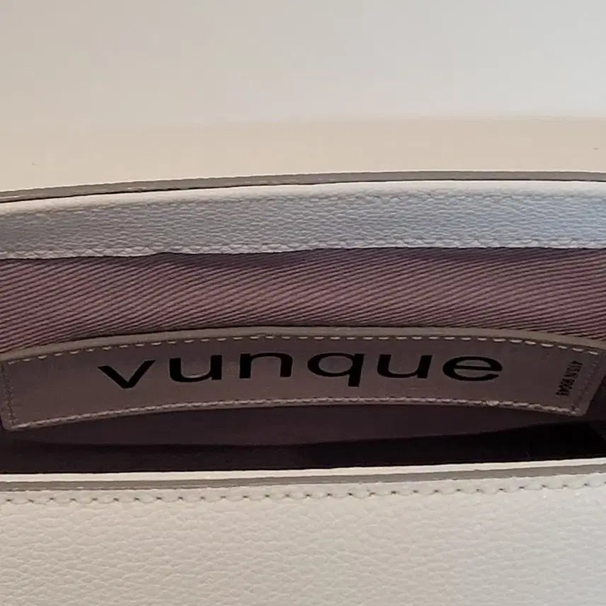 [BUNJANG] Vunque Leather Tote Bag / 분크  가죽 가방  새제품