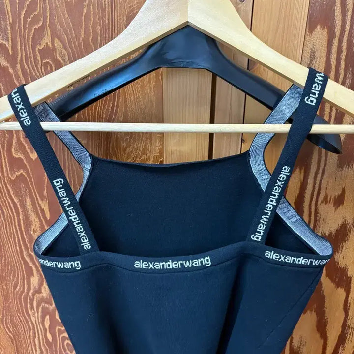 [BUNJANG] Alexander Wang Black Sleeveless Top / 알렉산더왕 블랙 민소매 탑