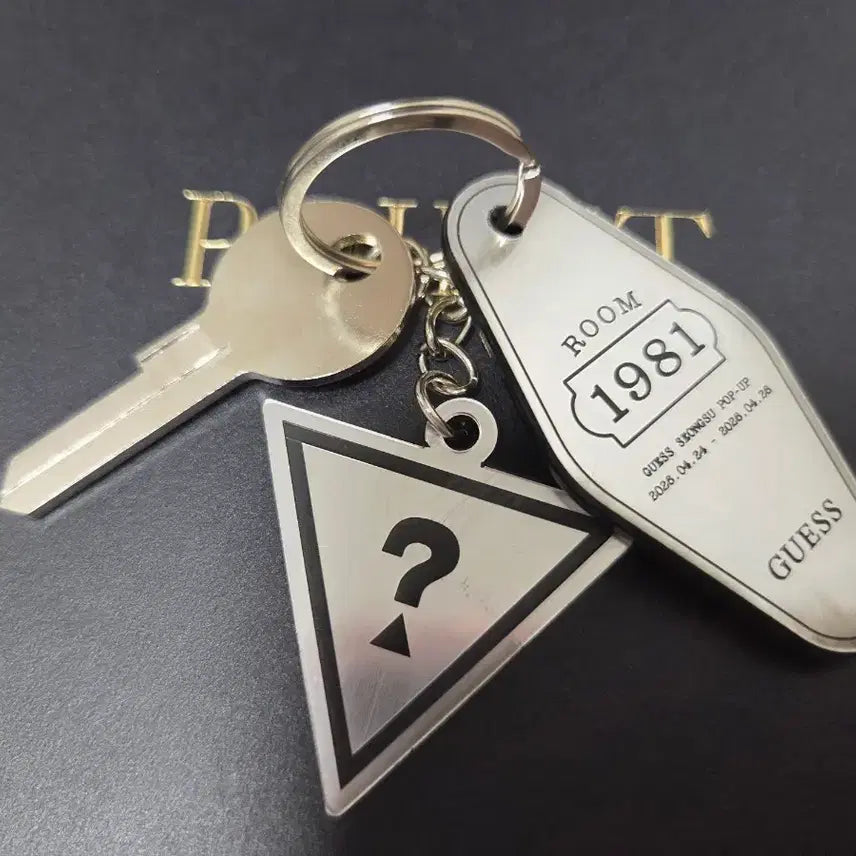 [SOLD OUT] 스트레이키즈 현진 게스팝업 키링