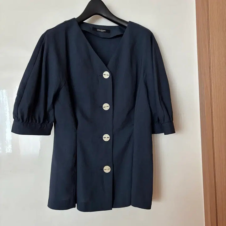 [BUNJANG] Zooc Linen Balloon Sleeve V-Neck Blouse / Zooc 쥬크 주크 린넨 벌룬 퍼프 브이넥 블라우스 셔츠 하객룩 네이비
