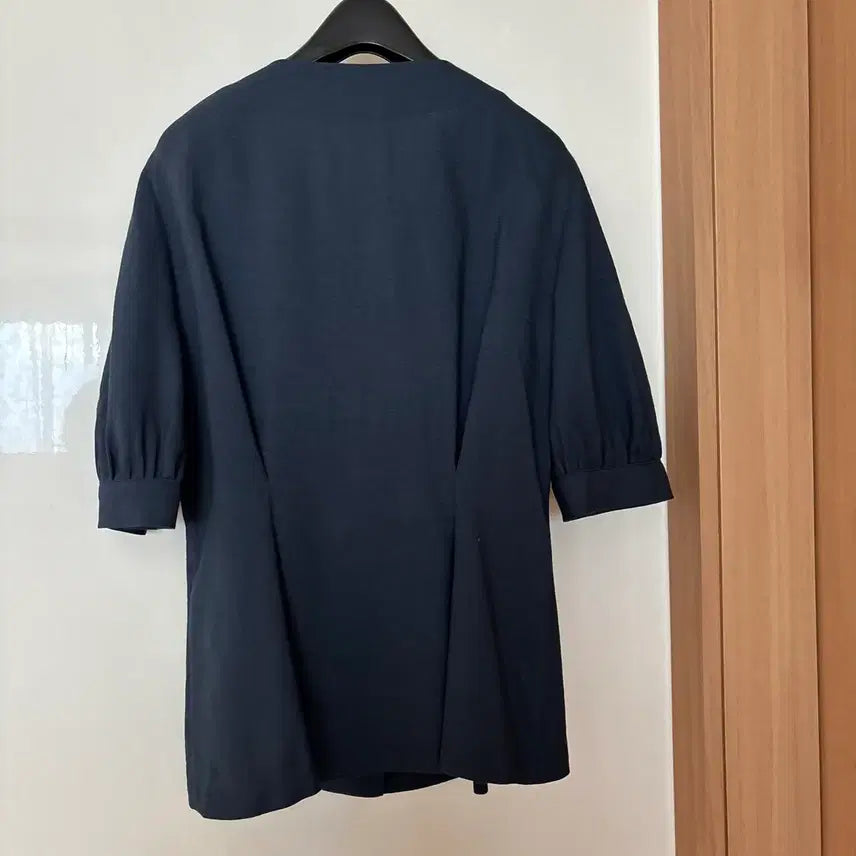 [BUNJANG] Zooc Linen Balloon Sleeve V-Neck Blouse / Zooc 쥬크 주크 린넨 벌룬 퍼프 브이넥 블라우스 셔츠 하객룩 네이비