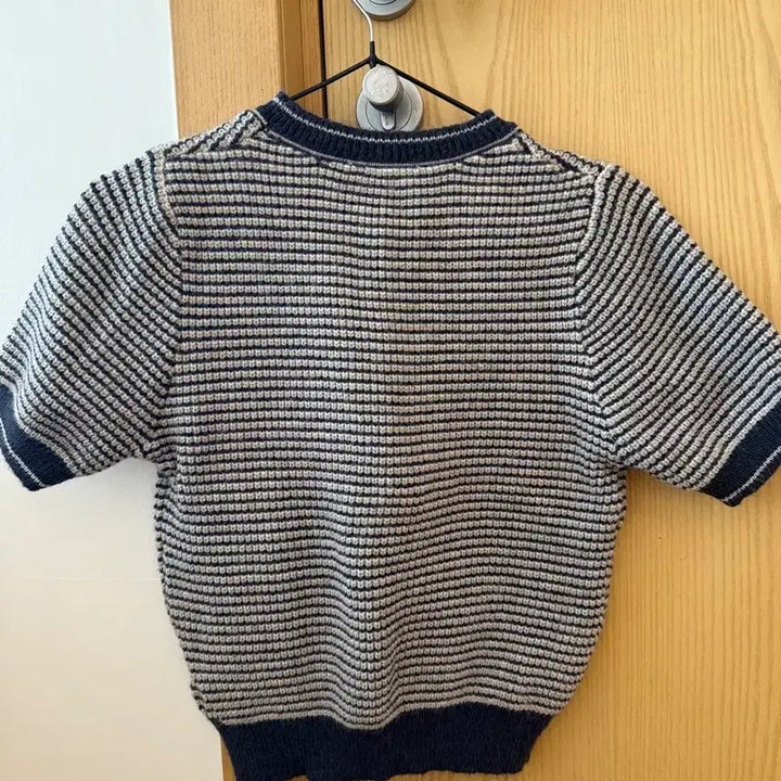 [BUNJANG] Number 5 Embroidered Short-Sleeve Knit Top / 넘버 5 반팔 니트