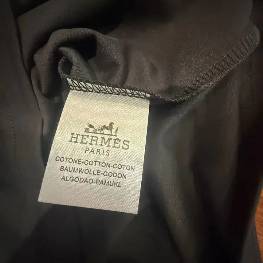 [SOLD OUT] 에르메스 블랙 포켓 반팔 티셔츠