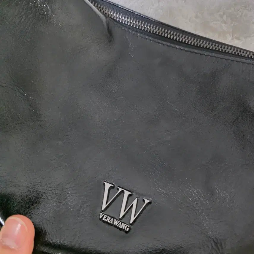 [SOLD OUT] VW 베라왕 숄더백 블랙