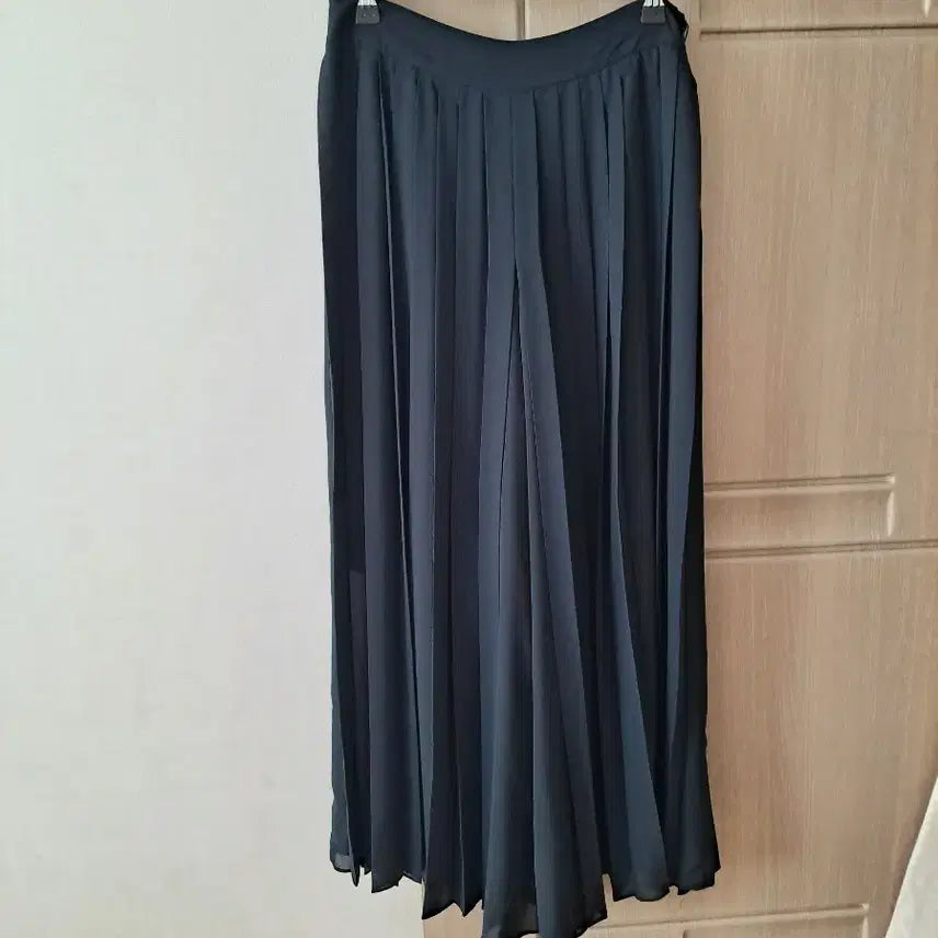 [BUNJANG] Chatelaine Chiffon Pleated Skirt Pants / 샤트렌 쉬폰 플리츠 스커트형 팬츠