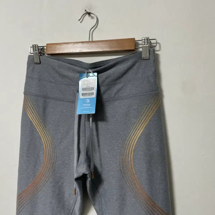 [BUNJANG] MPG Functional Leggings (Size 55-66) / 미사용 55-66 MPG 기능성 레깅스 정품