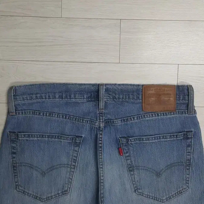 [SOLD OUT] 리바이스진502(사방스판) 여름청바지 32인치(No.229)드라이완료!