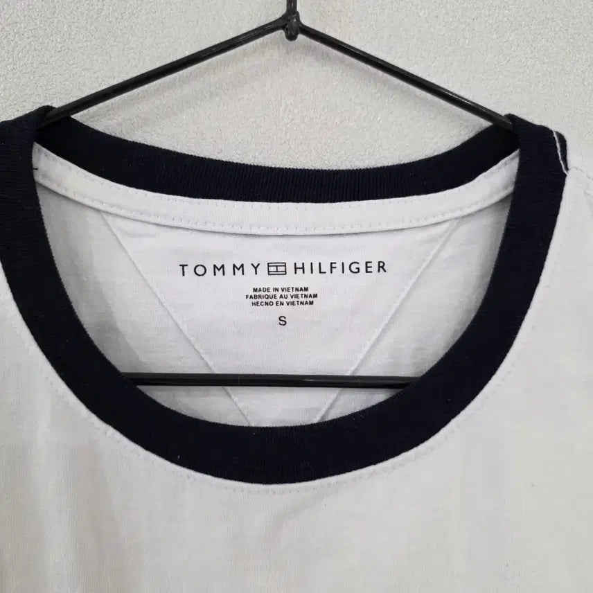 [BUNJANG] Tommy Hilfiger Logo Point T-shirt / 타미힐피거 흰색 로고 포인트 반팔티 S