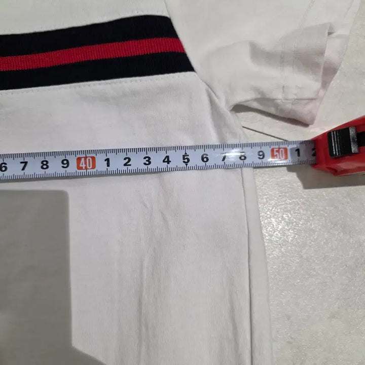 [BUNJANG] Tommy Hilfiger Logo Point T-shirt / 타미힐피거 흰색 로고 포인트 반팔티 S