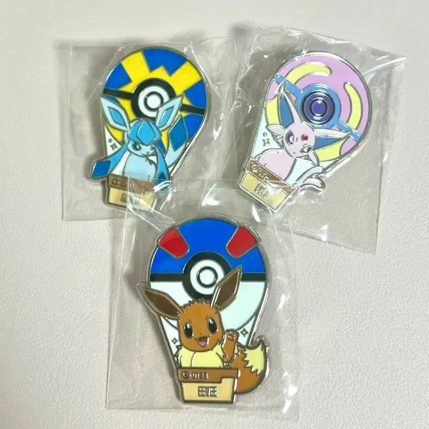 [SOLD OUT] 교환/판매)포켓몬 롯데월드 풍선비행 뱃지 이브이 에브이 글레이시아