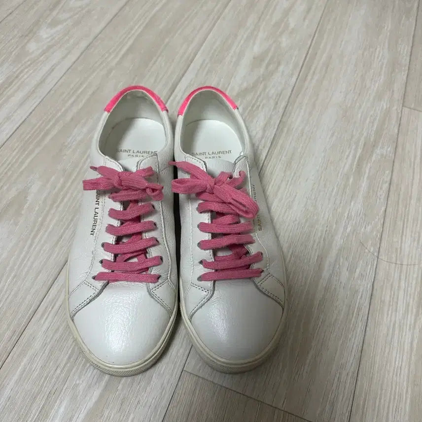[BUNJANG] Saint Laurent White Sneakers with Pink Accents / 생로랑 화이트 스니커즈 핑크 포인트 36.5