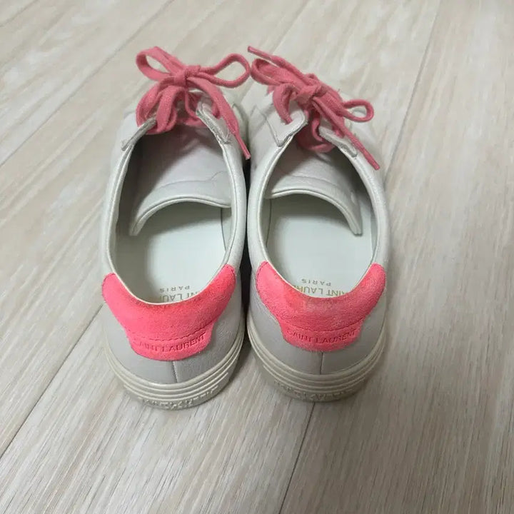 [BUNJANG] Saint Laurent White Sneakers with Pink Accents / 생로랑 화이트 스니커즈 핑크 포인트 36.5