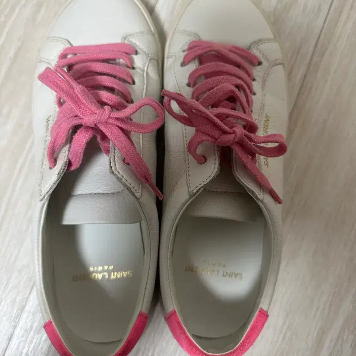 [BUNJANG] Saint Laurent White Sneakers with Pink Accents / 생로랑 화이트 스니커즈 핑크 포인트 36.5