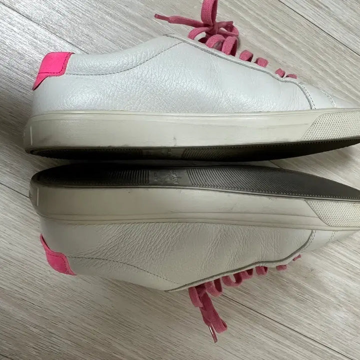 [BUNJANG] Saint Laurent White Sneakers with Pink Accents / 생로랑 화이트 스니커즈 핑크 포인트 36.5
