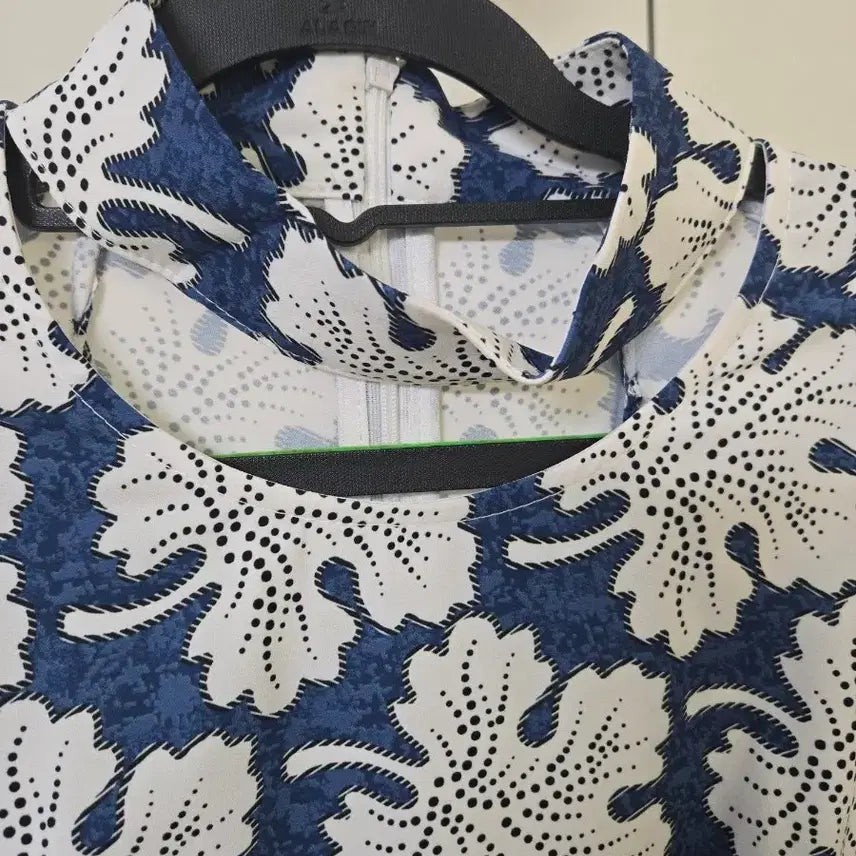 [BUNJANG] Floral Pattern Long Dress / 플라워 패턴 롱 원피스 네이비/화이트