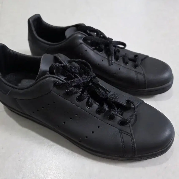 [SOLD OUT] 아디다스 스탠 스미스 80s 코어 블랙  290mm