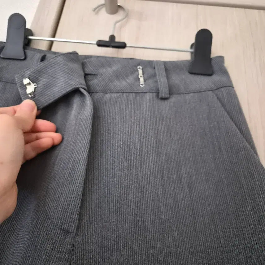 [BUNJANG] Ably Semi Bootcut Slacks / 에이블리 이중버클 세미 부츠컷 슬랙스 S사이즈