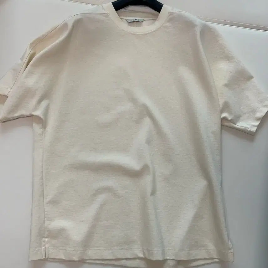 [SOLD OUT] 타임옴므 티셔츠(미착용 새제품)