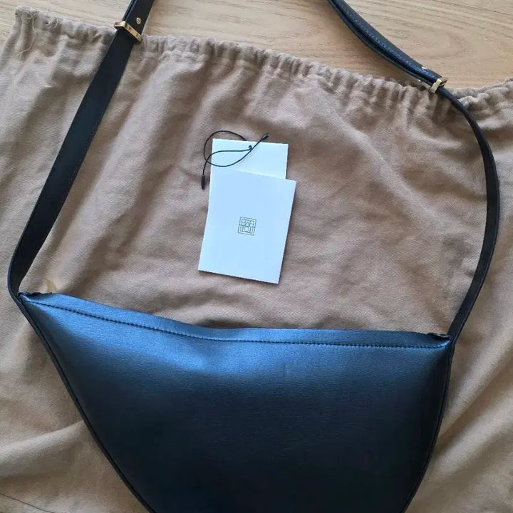 [BUNJANG] Toteme Scoop Hobo Bag / 토템 스쿱 호보백